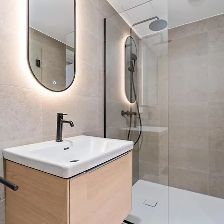 New With Balcony- 1gb - 10 Min Center Ref37 Апартаменты Люксембург